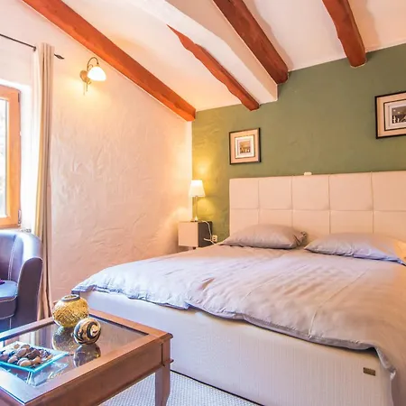 Holiday home Brigita, A Beautiful Close To The